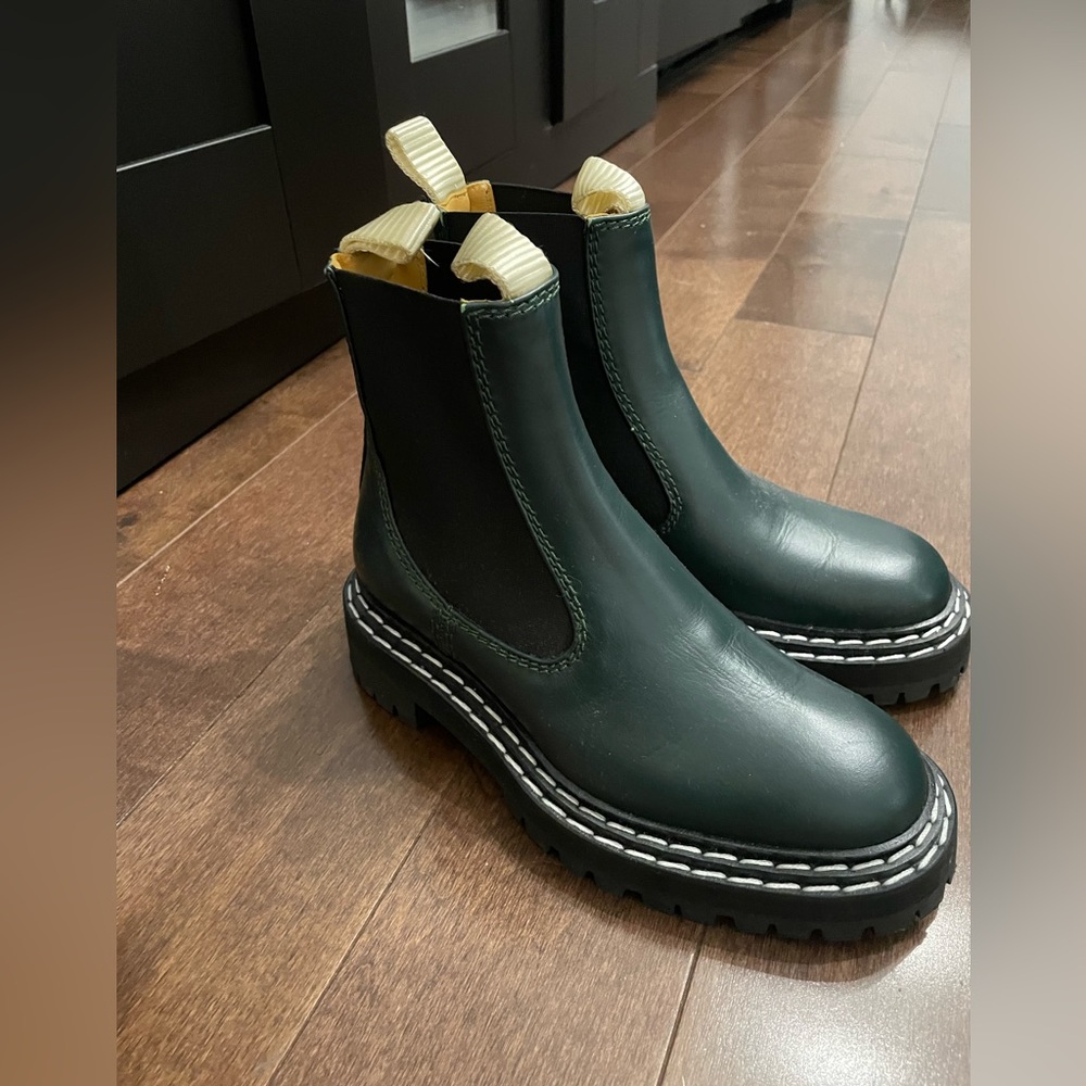 Proenza Stylish Green Chelsea Boots size 6